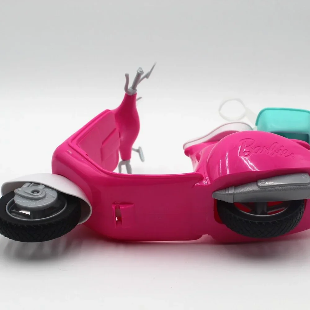 Barbie Pink & White Scooter Vespa Moped Vehicle No Stopper 2016 Mattel